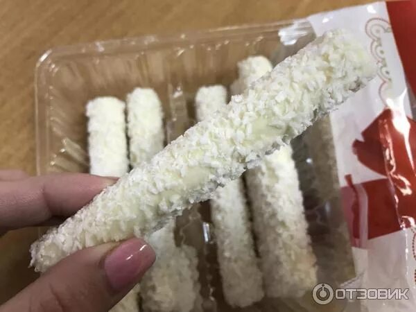 Палочки с кокосом. Кокосовые палочки с кремом рынок. Поки палочки. Pocky кокос. Вафельные трубочки"biscolata roll".