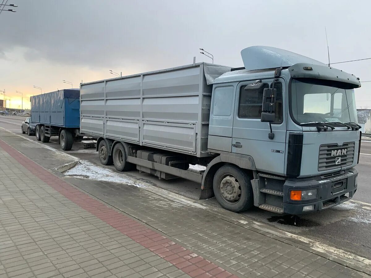Ман 33 зерновоз. Камаз зерновоз сцепка. Ман тгс зерновоз. Зерновоз бу ман. Man 33.