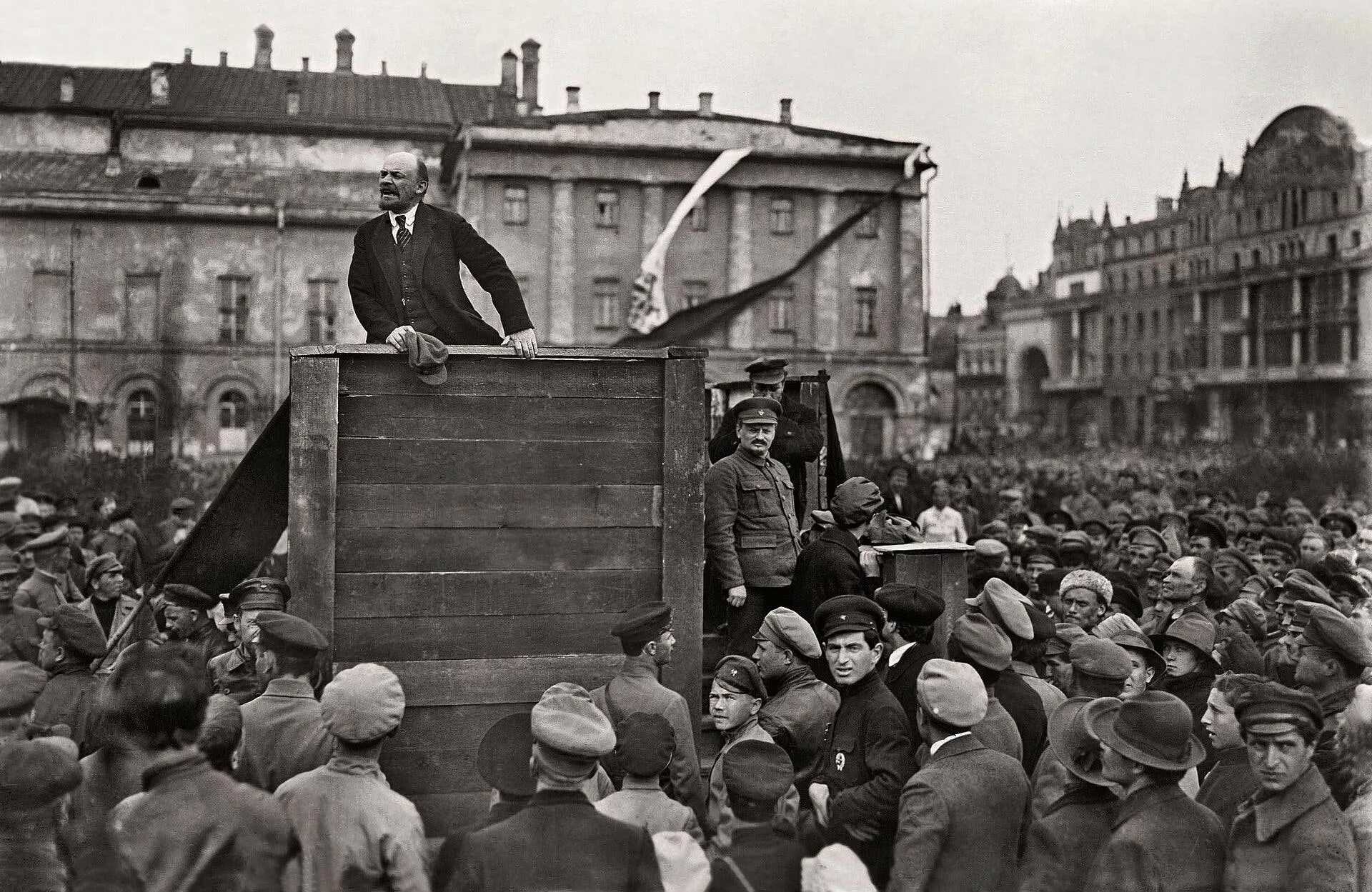 Большевики фото. Октябрьская революция 1918. Октябрьская революция 1917. Революция 1917 года в России. Октябрьская революция 1917 года Ленин.