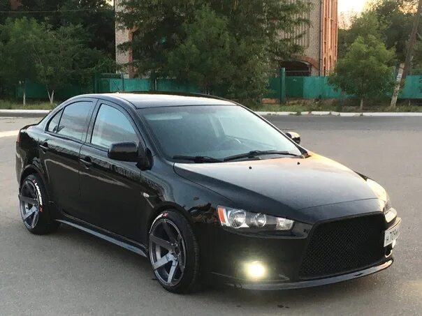 Mitsubishi Lancer 10 r17. Митсубиси Лансер 10 r18. Lancer x r17. Lancer 10 Shogun. Митсубиси лансер 10 1.8 купить