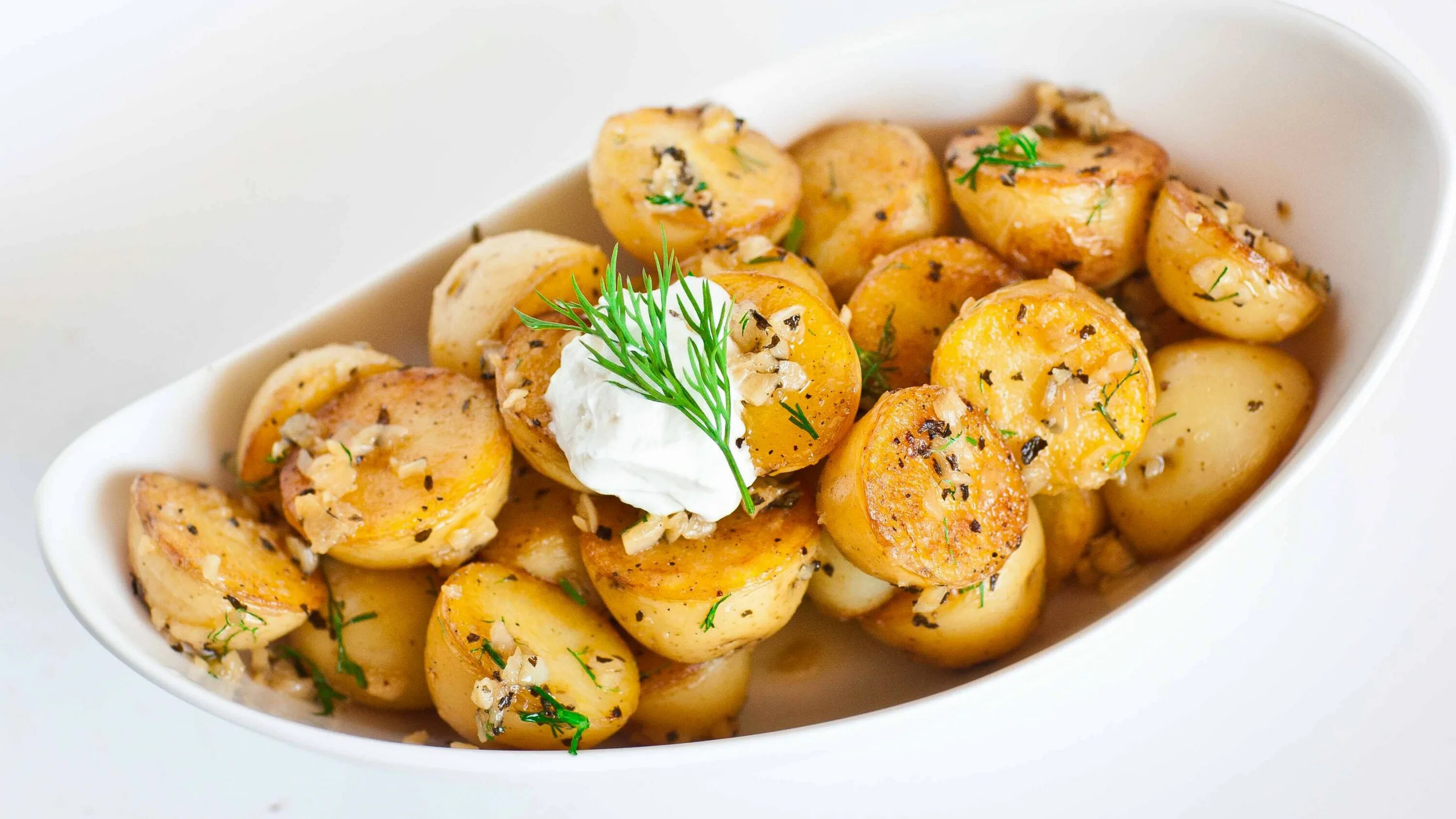 Просто кухня картошка. Блюда с картошкой. Вареная картошка. Гарнир из картошки. Гарнирный картофель.