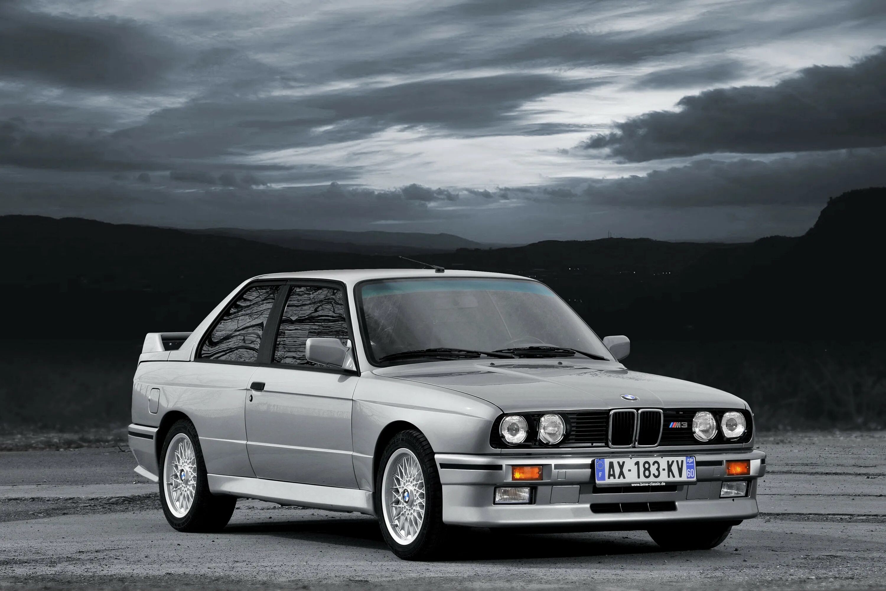 Купить e 30. БМВ е30 m3. BMW 3 e30. BMW m3 e30 1986. BMW e30 m3 1988.