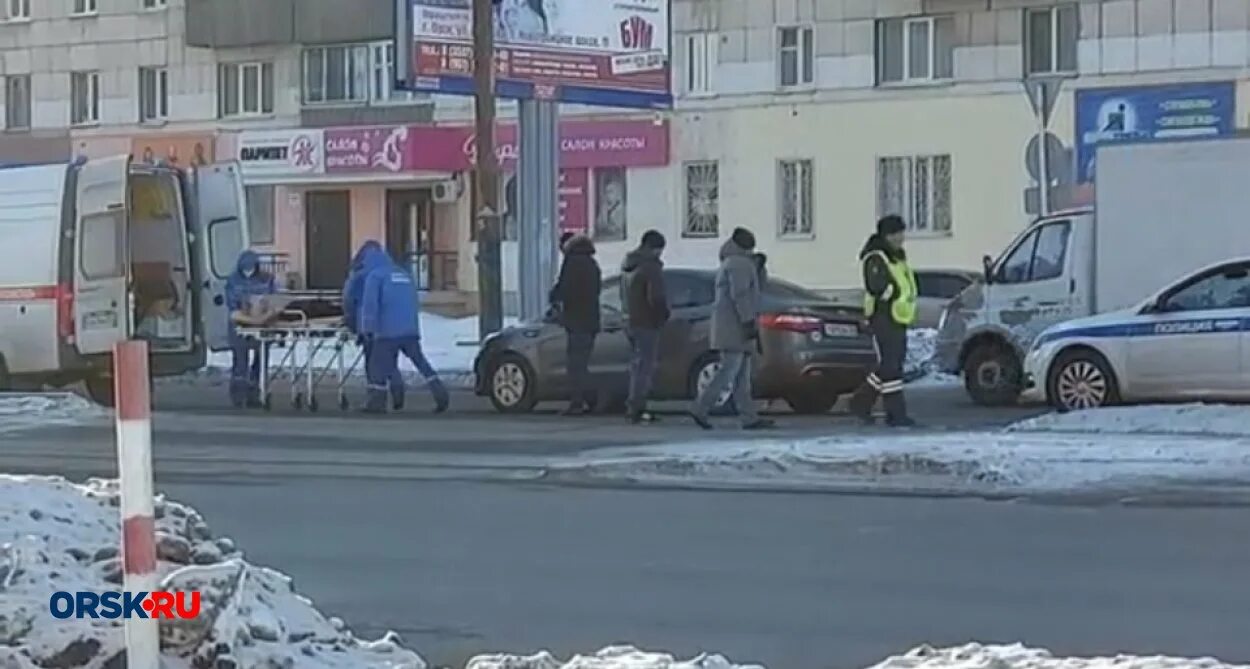 На проспекте Ленина сбили женщину. Задавили женщину на пр.Ленина в Иванове. ДТП Орск проспект Ленина 1 ноября. Орск,0ру происшествия два дня назад. Орск точка ру последние новости