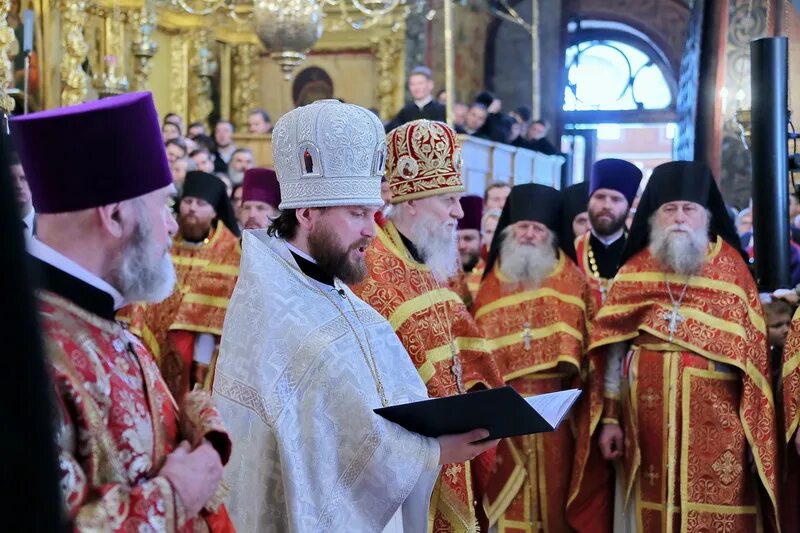 Викарий святейшего патриарха