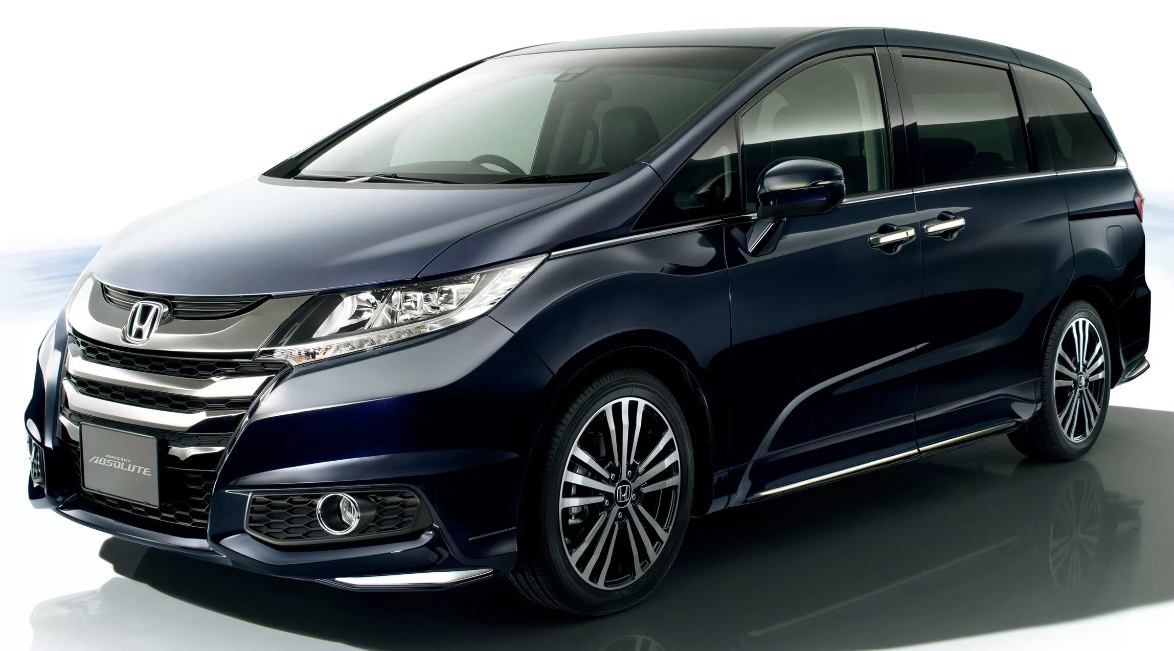 Минивены все марки цены бу. Хонда Одиссей 2017. Honda Odyssey 2014. Honda Одиссей 2017. Хонда Одиссей 2014.