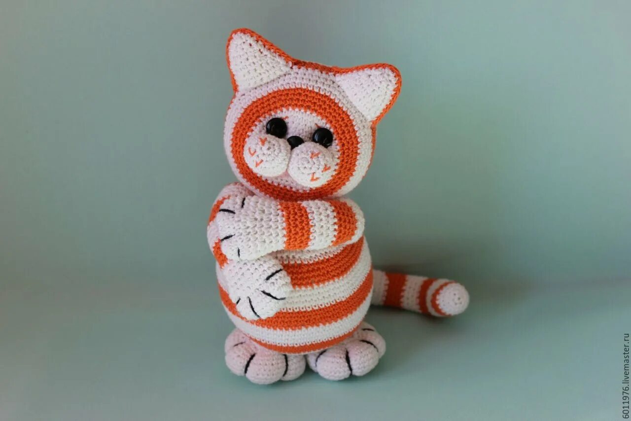 Вязание игрушек кошки