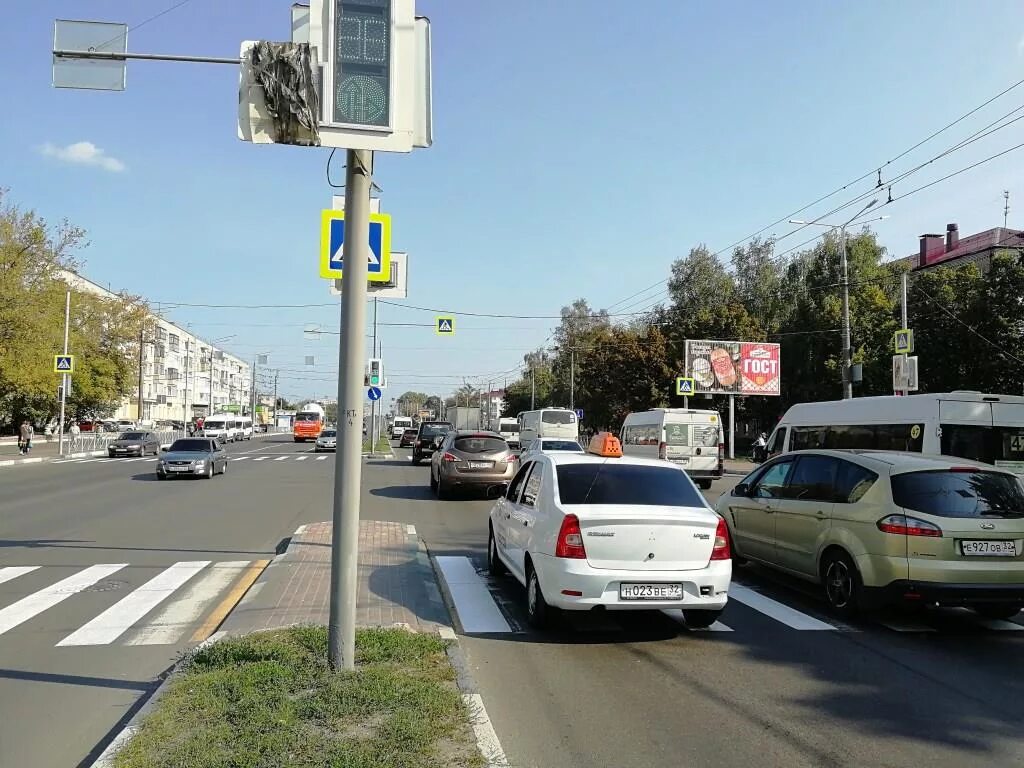 Пр е дать. Проспект Московский 34 Брянск. Проспект Московский улица Шолохова Брянск. Светофор Брянск пересечение Шолохова и пр-т Московский. Пр-т Шолохова, 54.