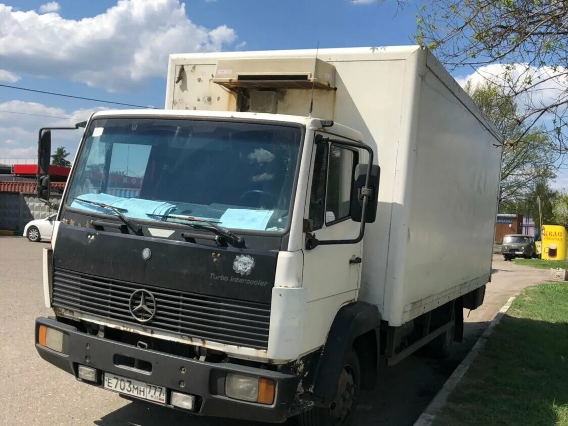 Авито купить мерседес бу 814. Mercedes Benz 814. Мерседес 814 1998. Мерседес Бенц 814. Мерседес 814 2022.