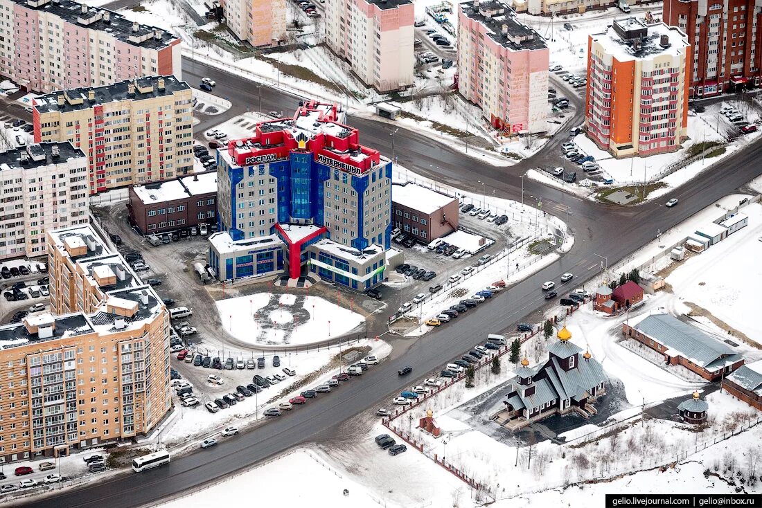 Атмосфера новый уренгой. Новый уренгой газовая столица. новый уренгой с высоты птичьего полета. виды города новый уренгой. центр города нового уренгоя.
