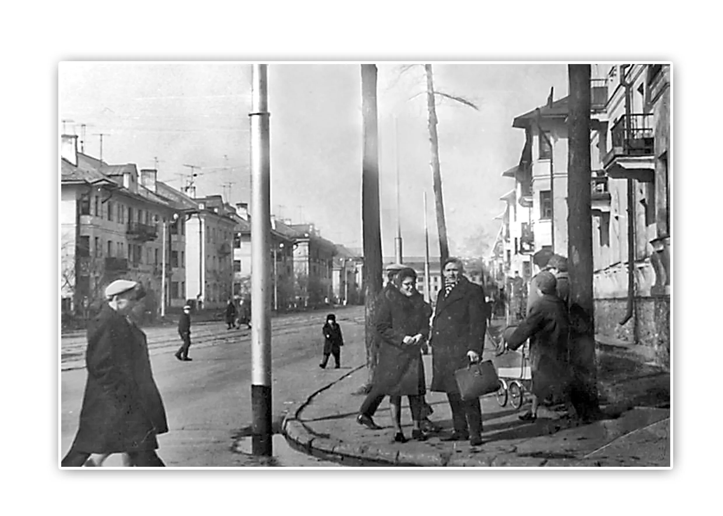 Го2бус ангарск ретро. Ангарск ретро. ангарск 1950-е. фото ангарск 1950. начало строительства ангарска.
