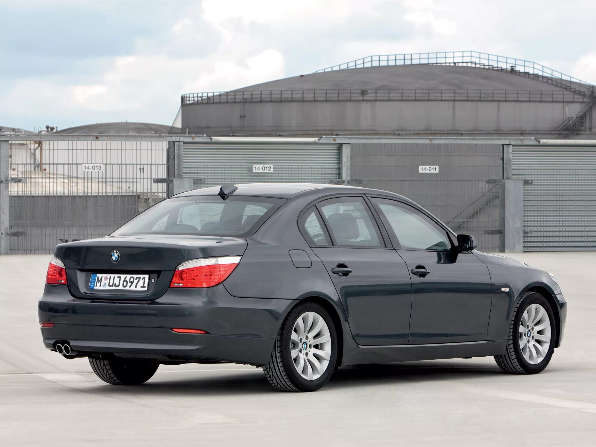 Е60 какого года. BMW 5 e60 2008. БМВ е60 2008. BMW 5 Series (e60). БМВ 5 е60 2008.