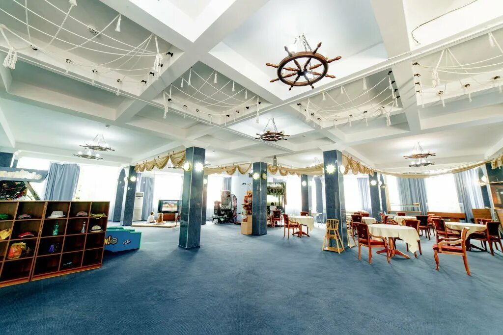 Сайт отеля прометей сочи. Прометей клуб лазаревское. прометей клуб 4 лазаревское. прометей клуб лазаревское ресторан. прометей клуб лазаревское иствуд.