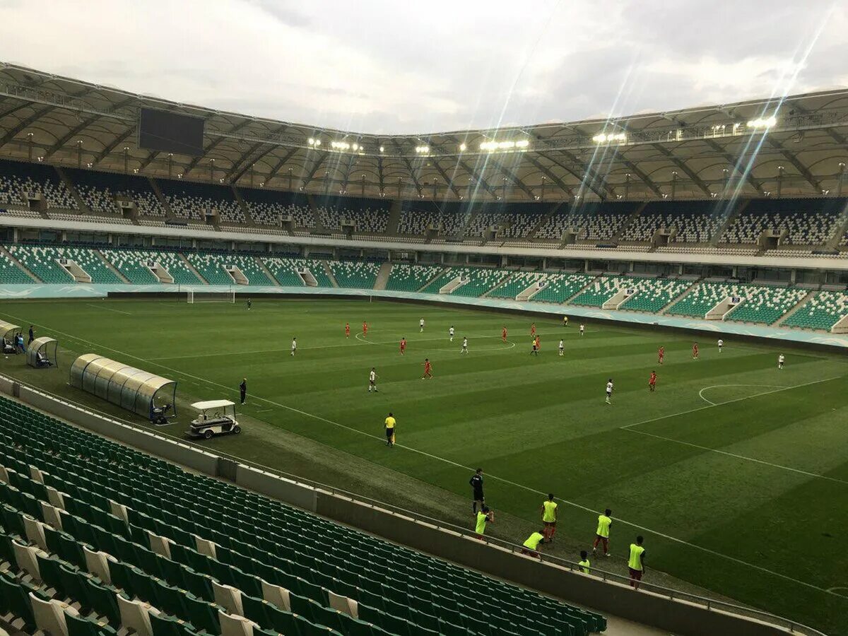 Stadion uz yangiliklari pro liga futbol. Футбольный стадион в Ташкенте. Бунёдкор стадион в Ташкенте. Узбекистан стадион Миллий. Келес стадион Узбекистан.