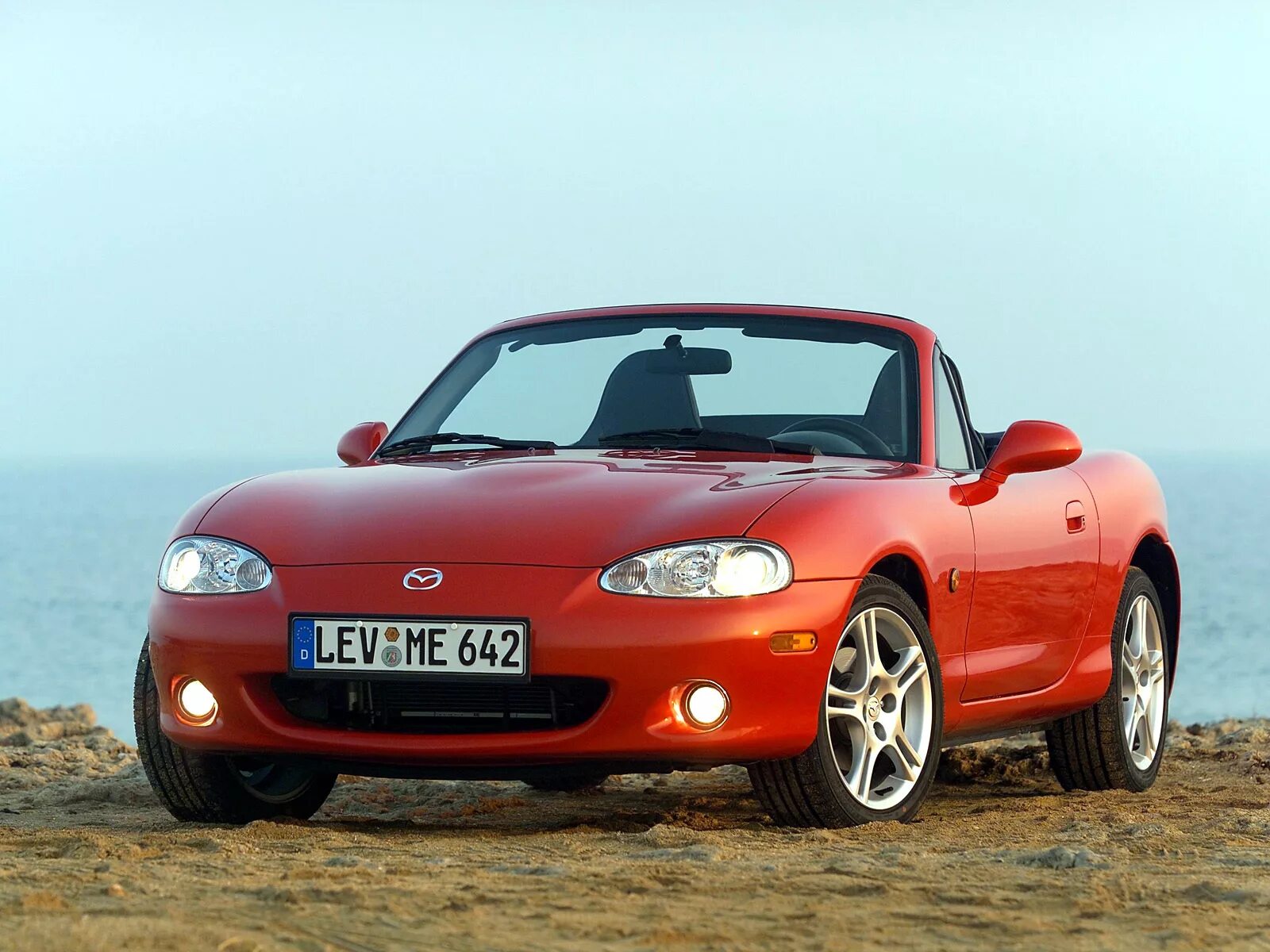 Mazda mx купить. Mazda MX-5 Roadster. Mazda mx5 Miata Roadster. Mazda MX-5 2002. Mazda Miata mx5.