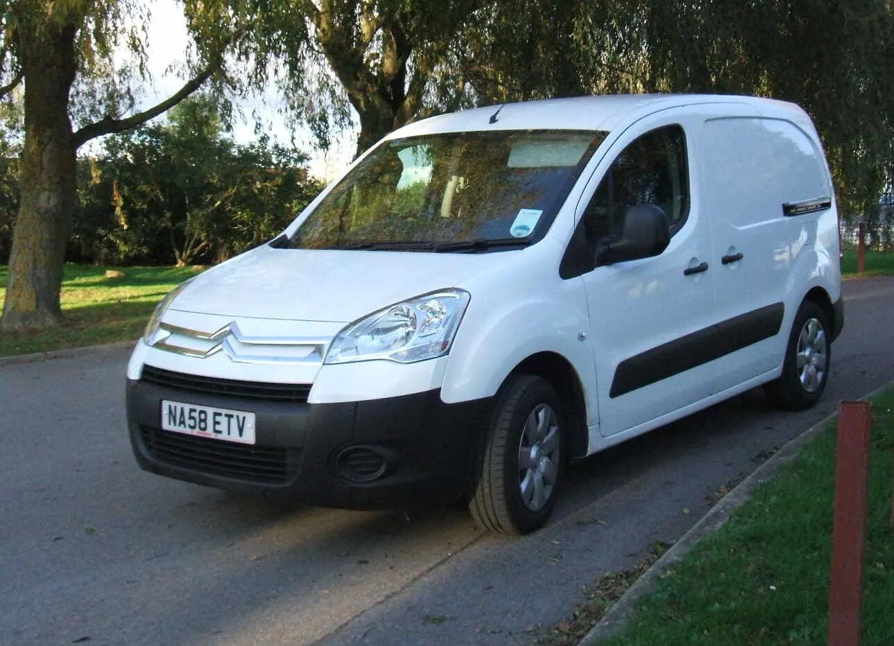 Ситроен берлинго замена. Ситроен берлинго b9. Citroen berlingo multispace 2008. Ситроен берлинго замена. Ремонт двс ситроен берлинго 1,6 2012г.