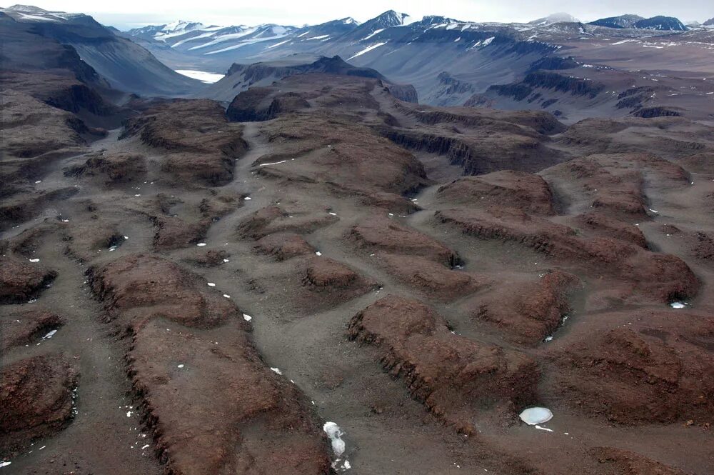 Самая сухая территория земли. Долина Мак Мердо в Антарктиде. Сухие Долины Мак-Мердо в Антарктиде. Сухие Долины (Dry Valleys), Антарктида. Долина Мак Мердо в Антарктиде фото.