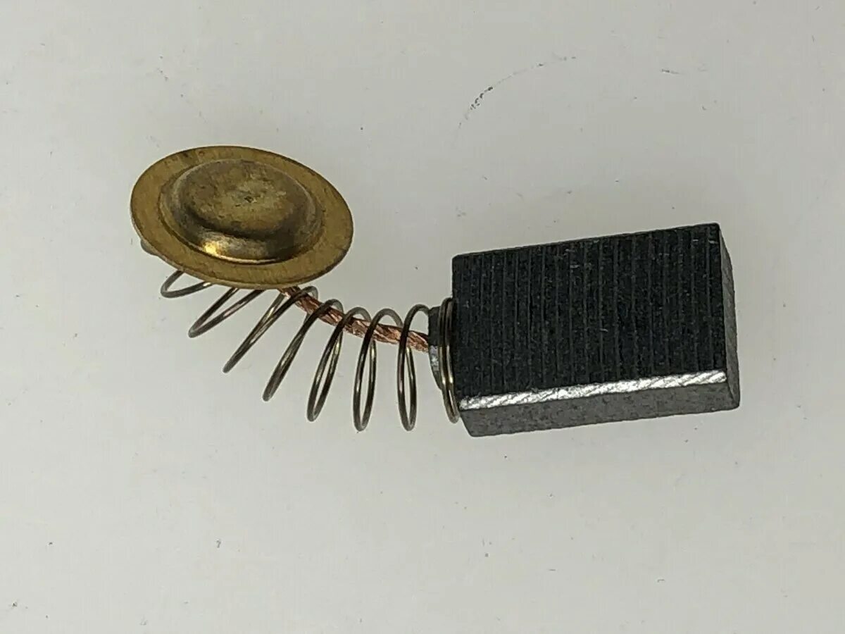 щетка угольная sturm