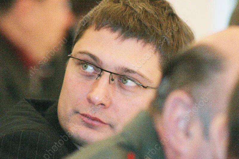 Антон Комаров, Москва Поиск информации