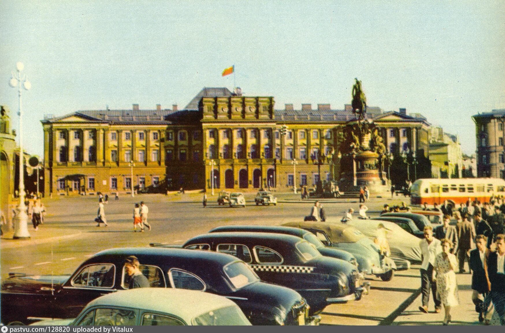 Невский проспект 1960 г санкт-петербург. Санкт-петербург в 80-е годы. В ссср проспект невский 1970. Невский проспект ленинград 1962. Ленинград 70-е.