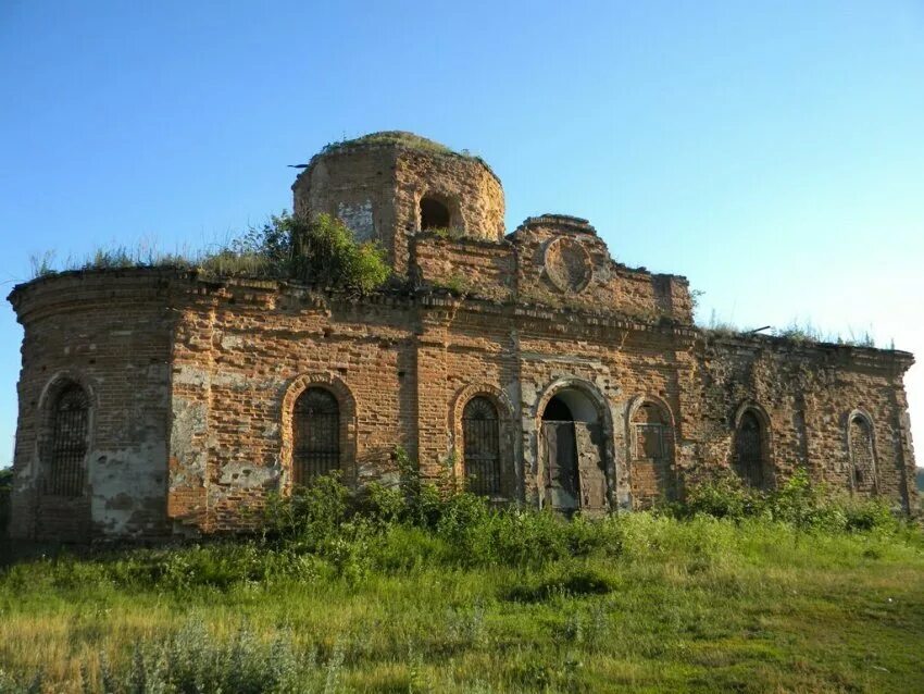 Долгий Колодезь Беловский район Курская область. Беловский район Курская область храм. Беловская Церковь Курская область. Церковь Преображения Господня в селе долгий Колодезь.