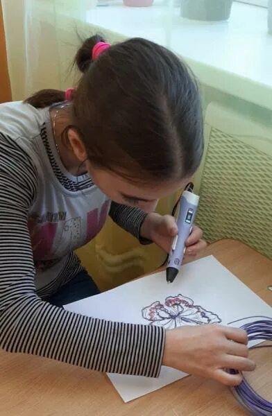 Мастер класс арт терапия. Терапевтический мастер класс. Групповая арт терапия. Арт терапия для детей. Терапия рисованием.