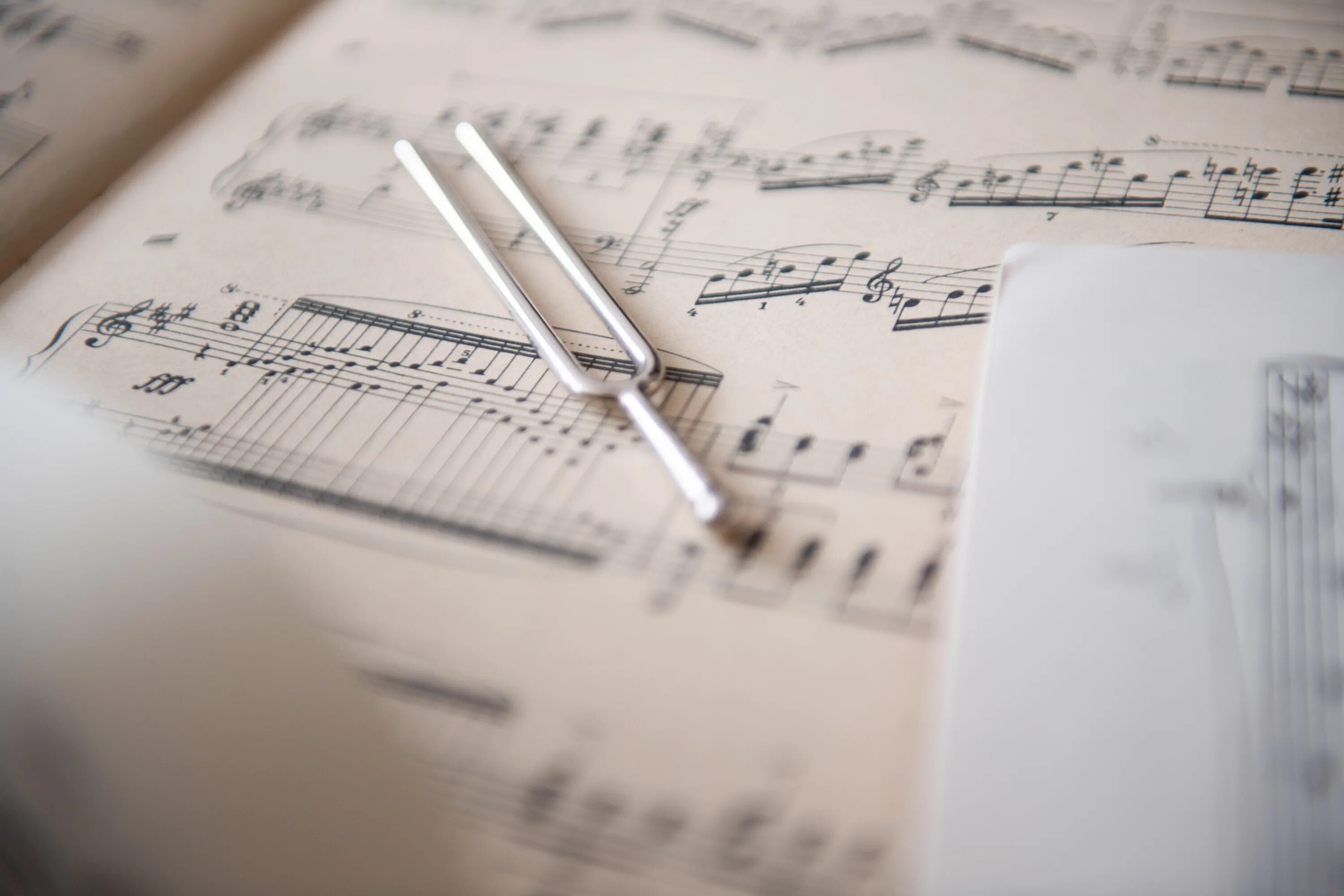 Камертон ноты. Камертон медицинский а-1 440гц. Камертон wittner 921440ie. Камертон музыкальный. Камертон музыкальный.