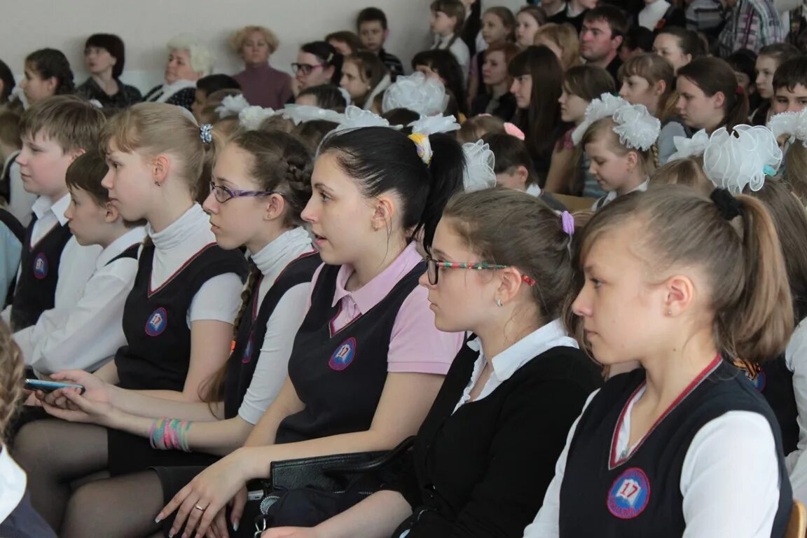 Школа 17 новосибирск. Гимназия 17 Новосибирск. Новосибирская классическая гимназия 17. Гимназия 16 Новосибирск.
