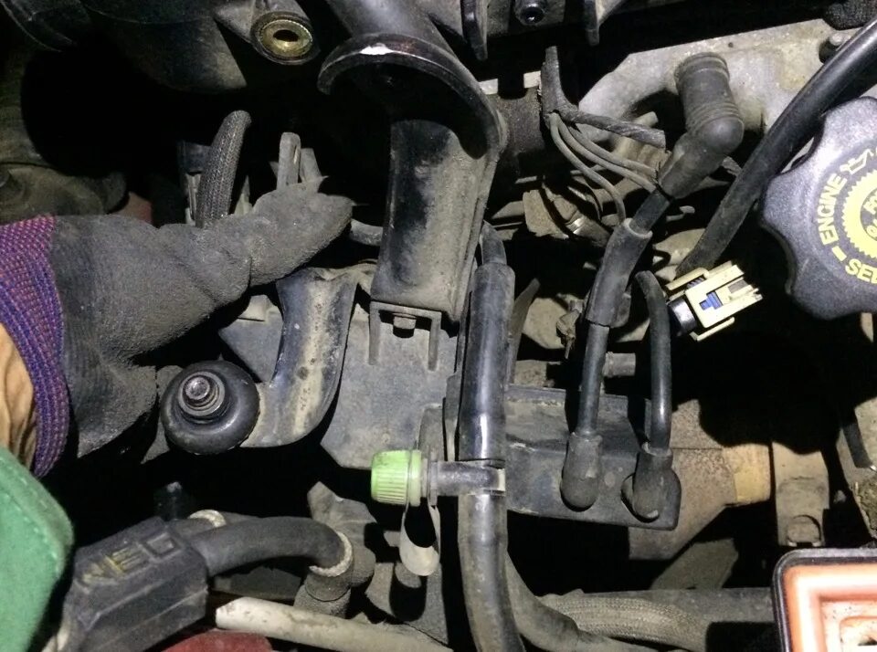 Где находится датчик коленвала крайслер P0335 замена ДПКВ Chrysler Sebring (2G), 2,4 л, 2005 года своими руками DRIV