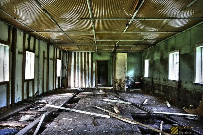 Заброшенный аэродром монино. Заброшка гагарин. Гагаринские заброшки. Монино академия им гагарина. Пионерский лагерь им гагарина анапа.