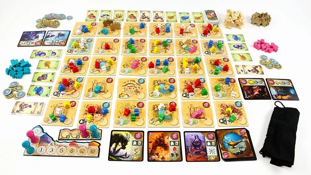 Were five games. Игра Five Tribes. Пять племен настолка. 5 Племен настольная игра. Пять племён. Джинны накалы.