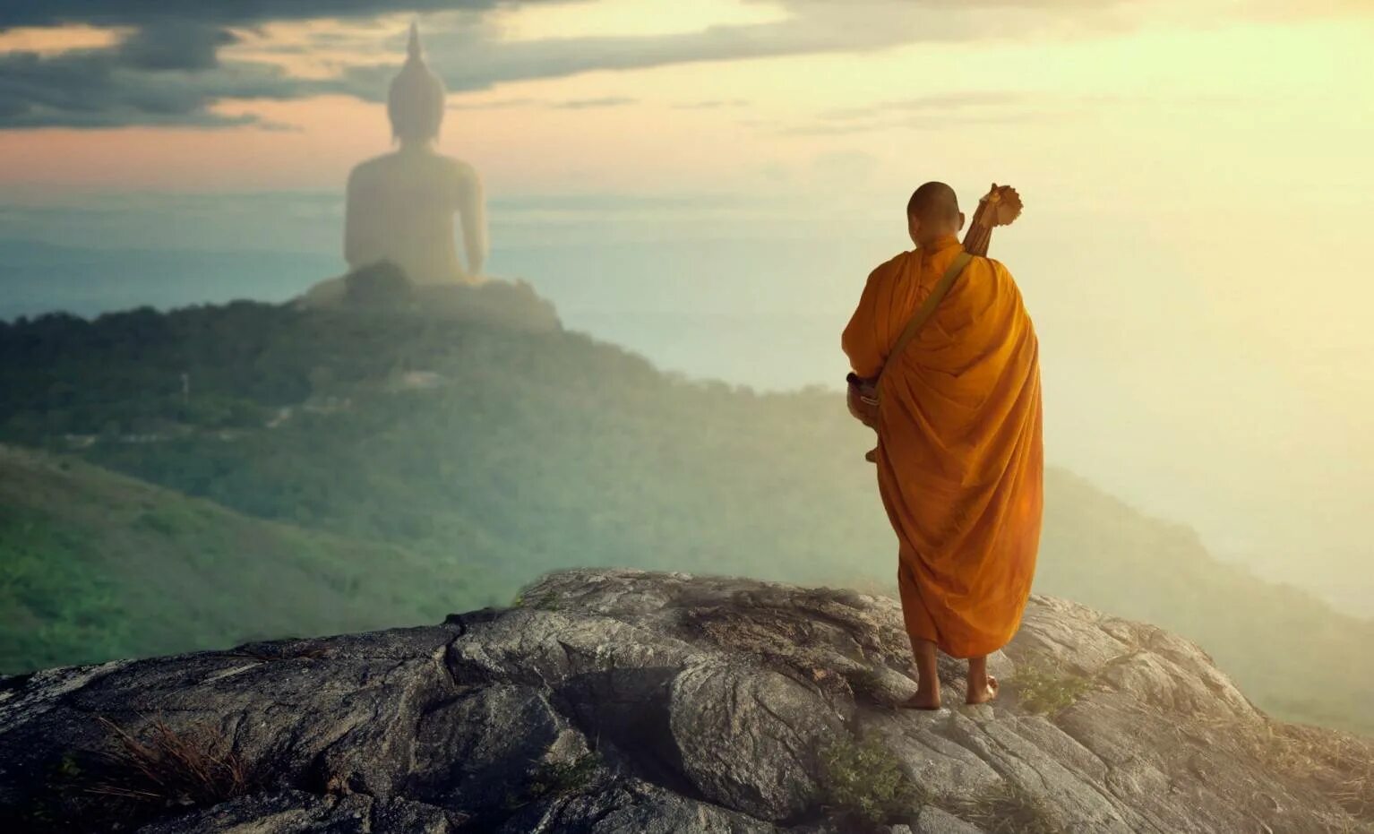 Духовный простой. Будда Шаолинь. Тибетский Будда Шакьямуни. Будда Шакьямуни в нирване. Будда монах.