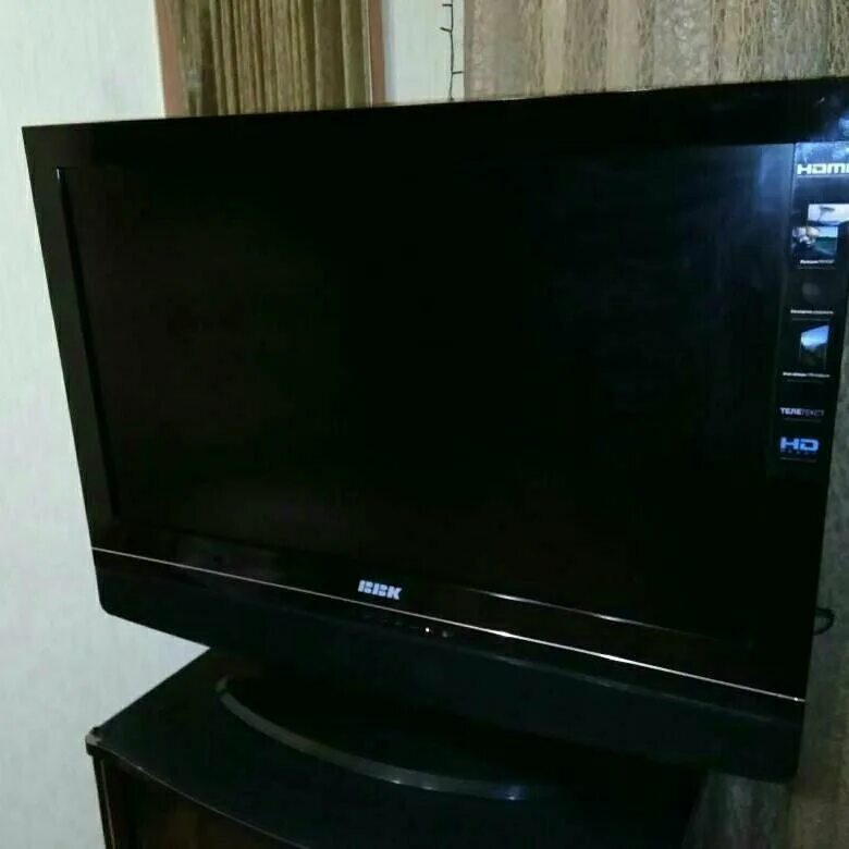 Телевизор рекорд 402. Авито пенза тв. Samsung ue32es6727 led. Телевизор samsung ue32eh4000w. Авито пенза тв.