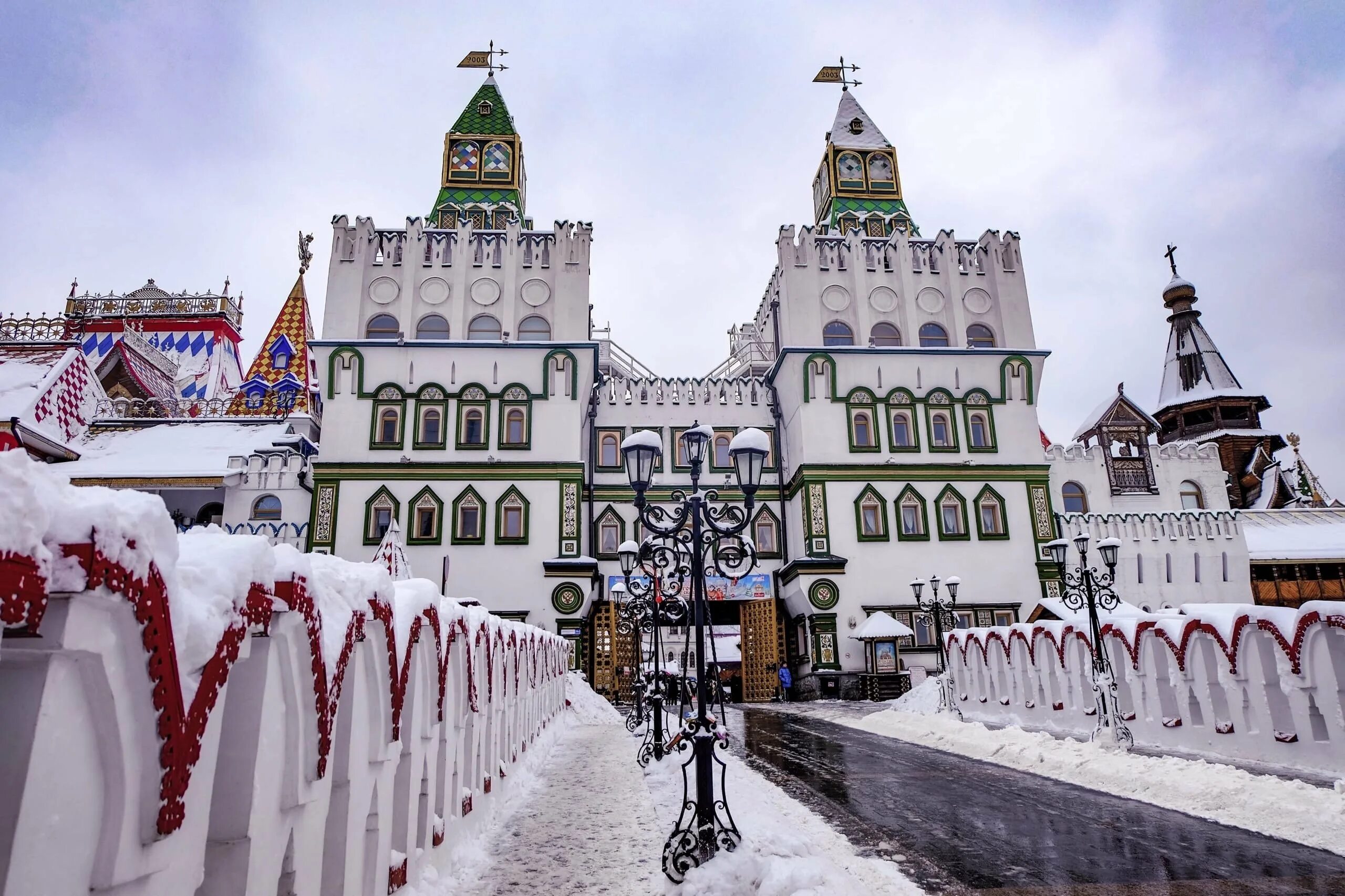 Измайловский кремль какое. Кремль в Измайлово. Измайловский Кремль Москва. Измайловский парк Кремль.