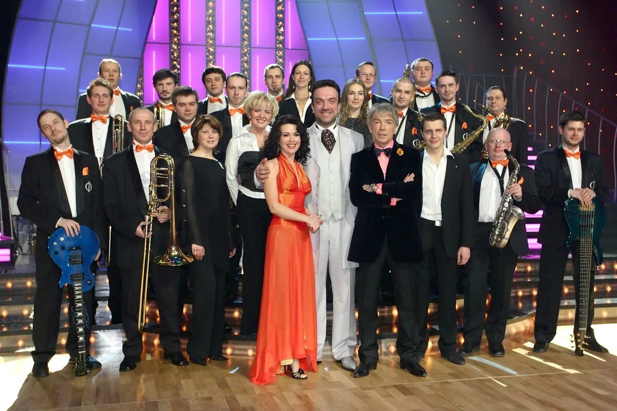 фонограф джаз квартет. фонограф джаз бэнд сергея жилина. жилин сергей сергеевич и оркестр фонограф симфо джаз. фонограф состав. жилин и оркестр фонограф.