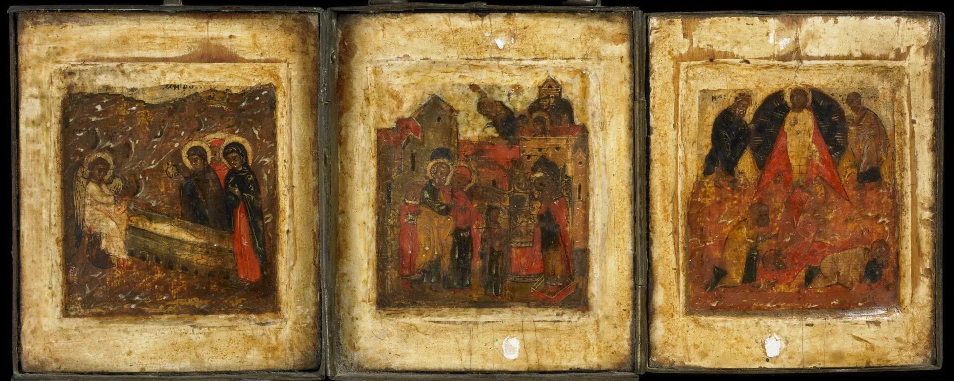 После пожара сохранились иконы. Триптих Рублева. Старинные иконы. Икона триптих.