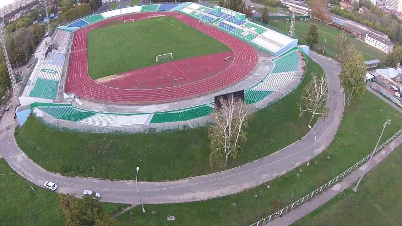 Стадион имени ленина орел. Фк орел стадион. Центральный стадион ленина орел реконструкция. Стадион ленина орел беговые дорожки. Стадион ленина орел владелец.