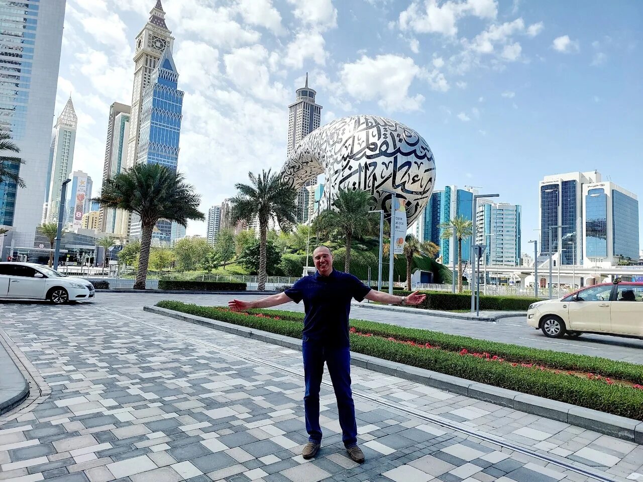 Дубай сейчас открыт. Новый город в Дубае. Чимаев в Дубае. Запреты в Дубае. Умяров Дубаи.