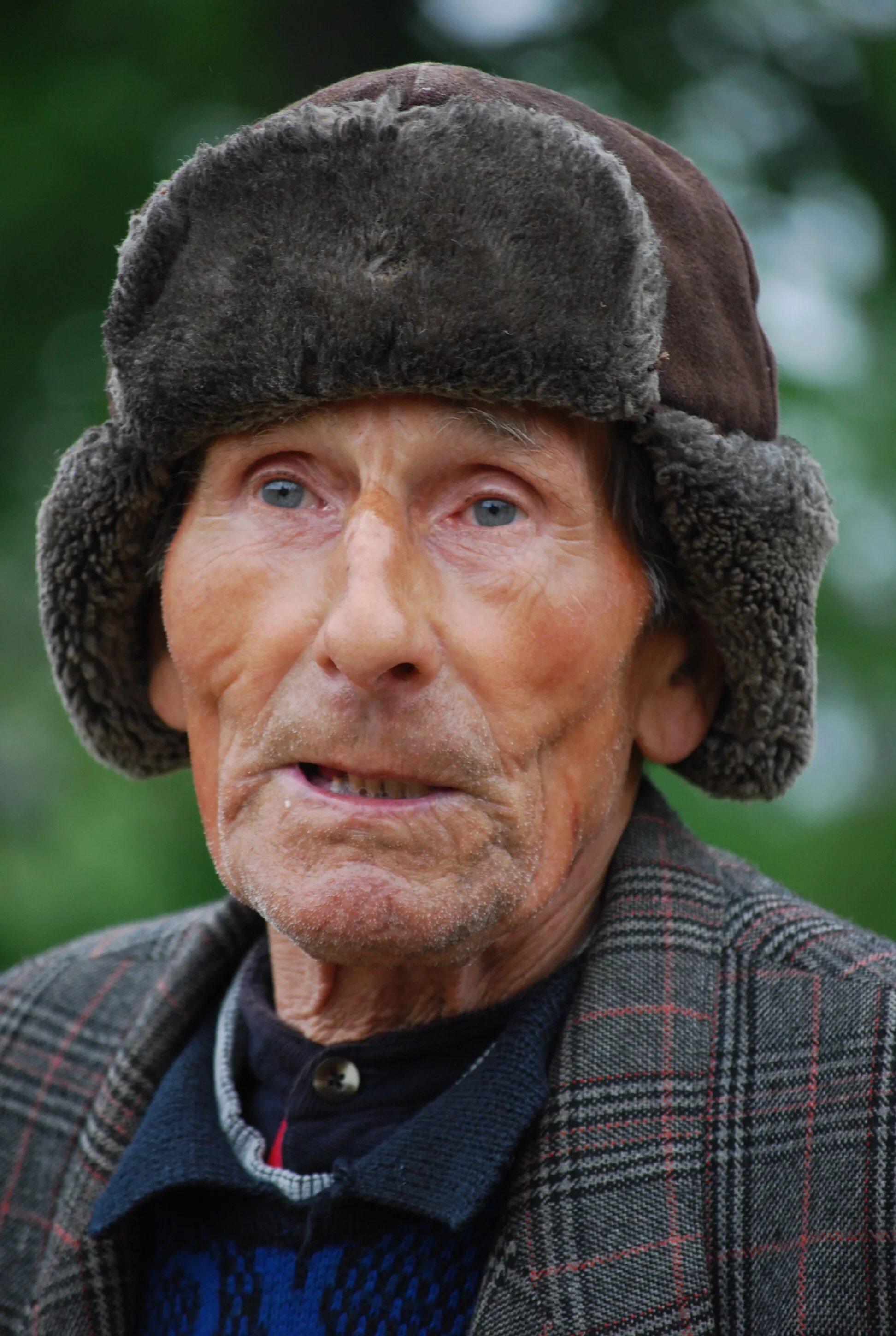 Название старых людей. Старик. Старый человек. Фотографии людей. Портрет пожилого мужчины.