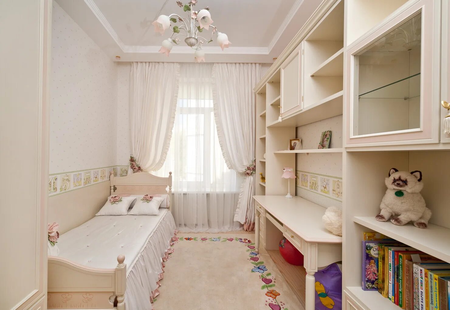 Детская 10 квадратных метров. Маленькая детская комната. Маленькая детская для девочки. Детская комната для девочки. Маленькая детская комната для девочки.