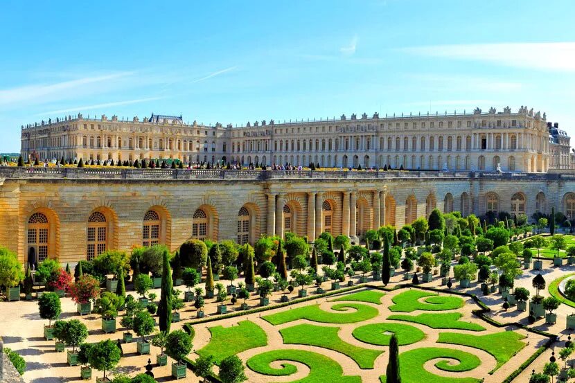 Французский версаль. Версальский дворец дворцы Франции. Королевская резиденция Версаль. Версальский дворец в Париже короля. Версальский дворец Версаль внутри.