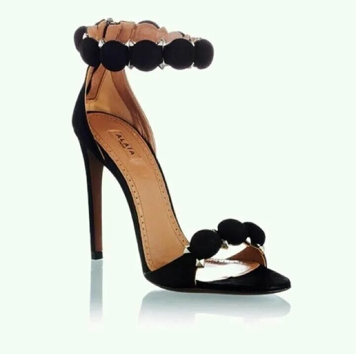 Alaia туфли. Туфли alaia. alaia сандали. босоножки alaia с шариками. женские замшевые босоножки, сандали.