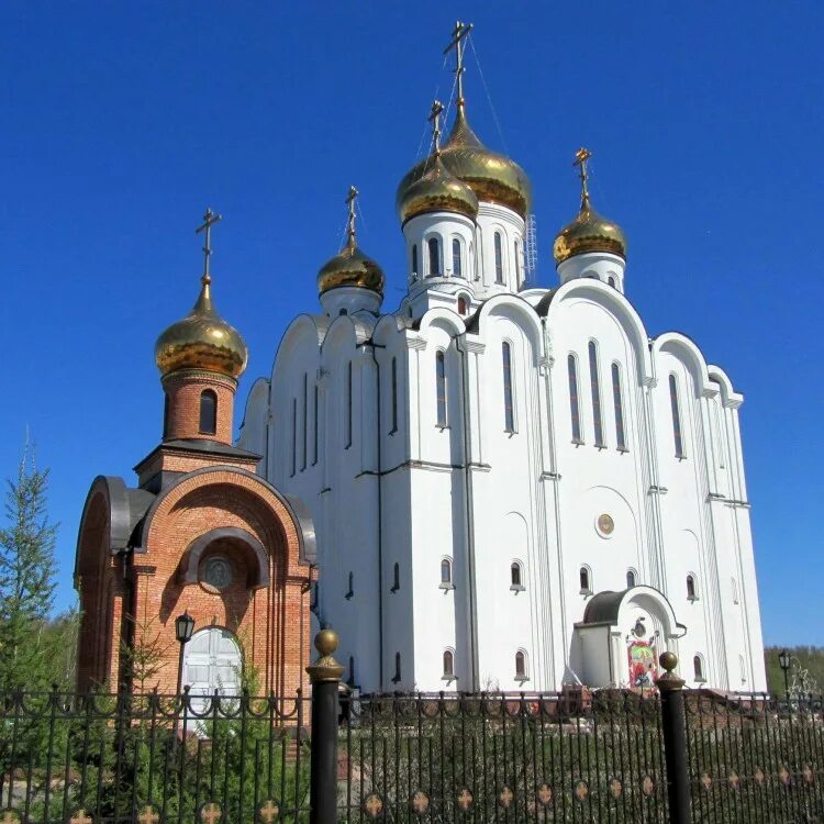 Церковь сыктывкар. Свято-стефановский кафедральный собор в сыктывкаре. храм в сыктывкаре свято стефановский собор. свято-стефановского собора г. сыктывкара. свято-стефановский кафедральный собор г сыктывкара 2.