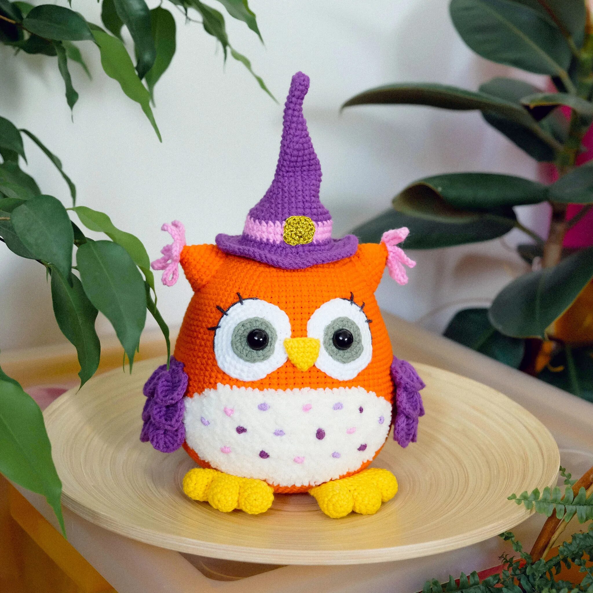 Плюшевая сова амигуруми. Вязаная сова. Вязаная игрушка сова. Вязаная сова сплюшка. Совенок амигуруми.
