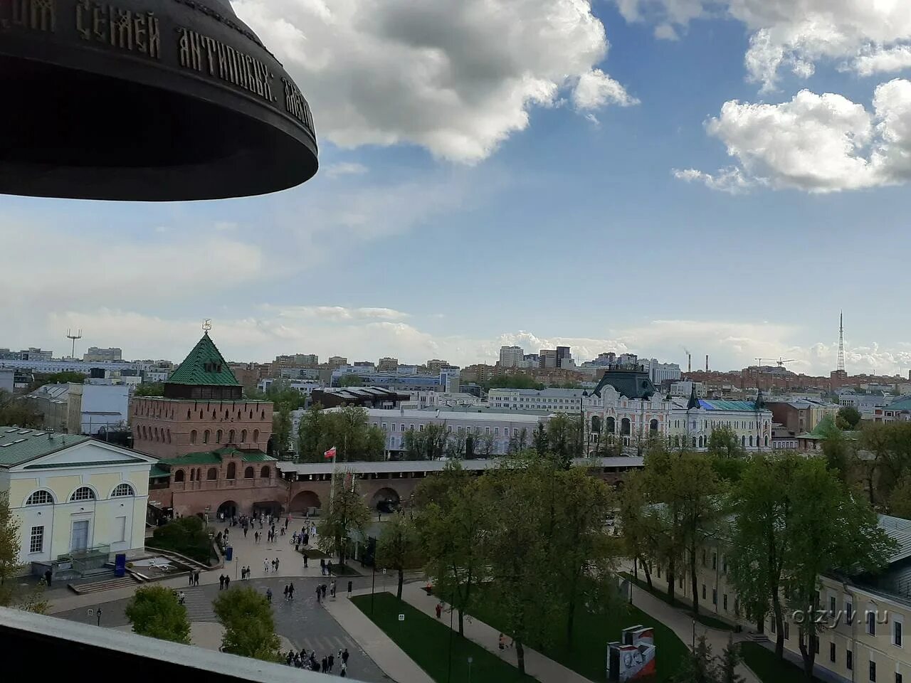 Октябрьская улица, дом 12