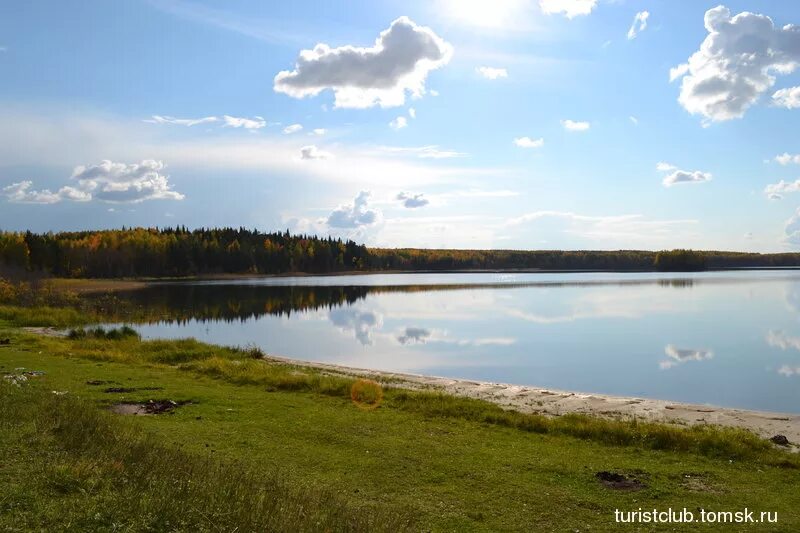 Озеро инголь хакасия. Озеро круглое шарыпово. Красноярское водохранилище новоселово. Новоселово хакасия. Озеро лебяжье красноярский край.