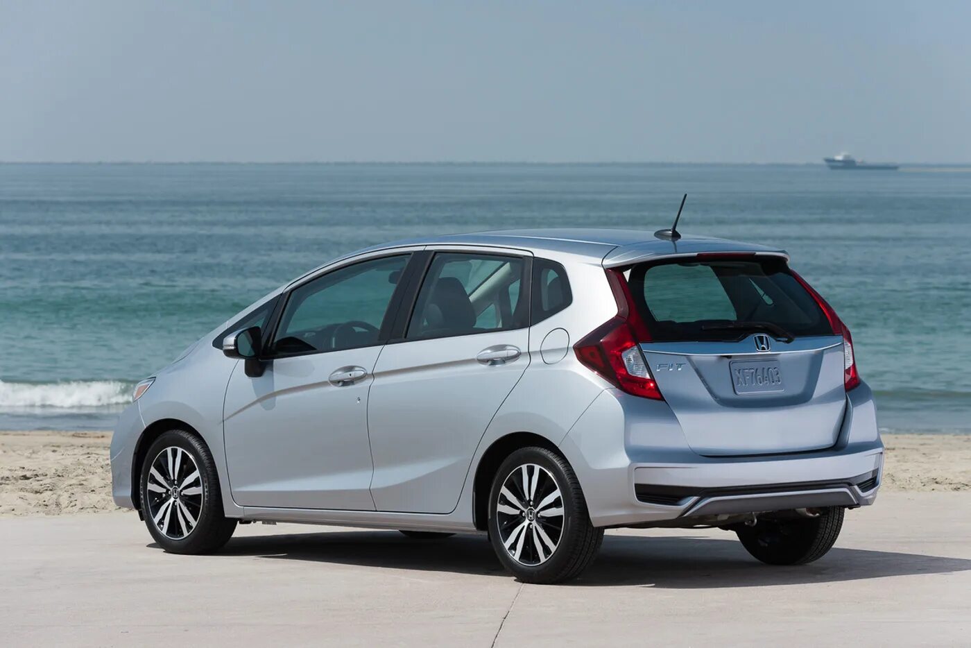 Honda fit 2018. Хонда фит 2018 года. Honda Fit 2017. Хонда фит 2019.