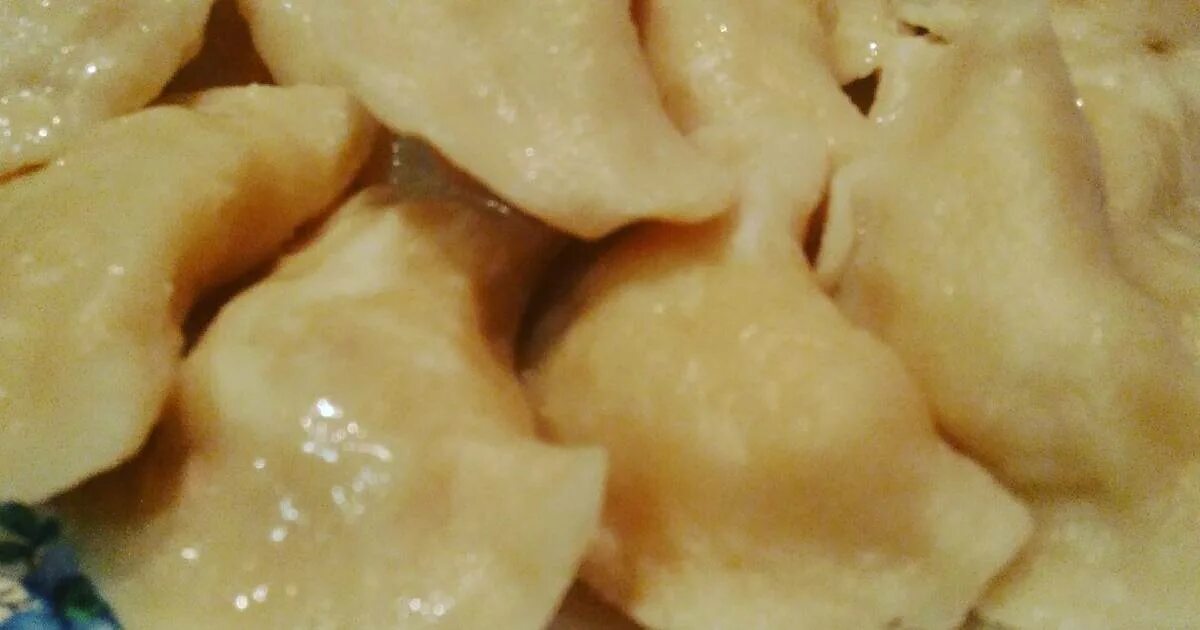 Губы пельмени. Контур губ примеры. Princess volume для губ результат. Накачанные губы пельмени. Губы у девушки пельмешки.