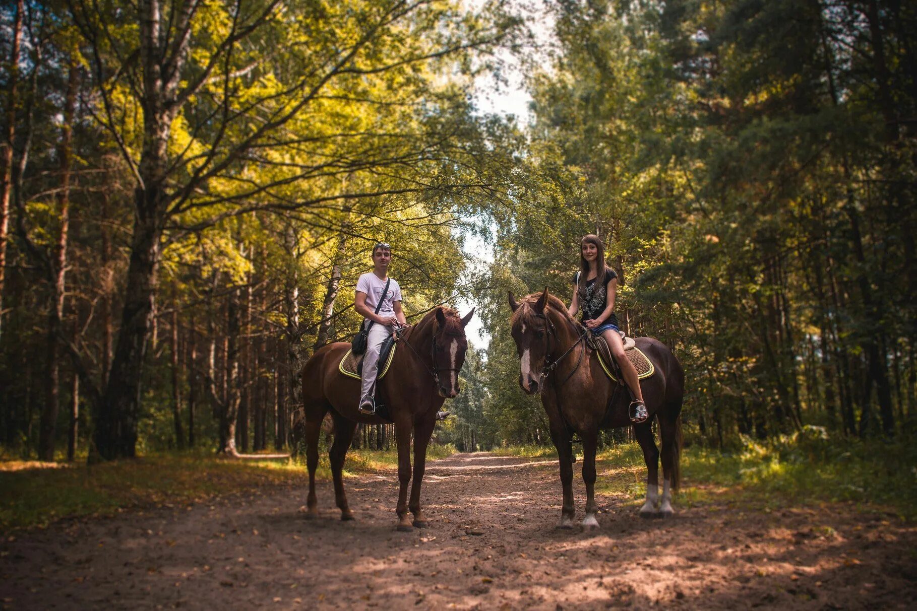 Борисоглеб Муром конные прогулки. Коломенское конюшня. Конные прогулки Новокузнецк. Усадьба Талдыкина конные прогулки.