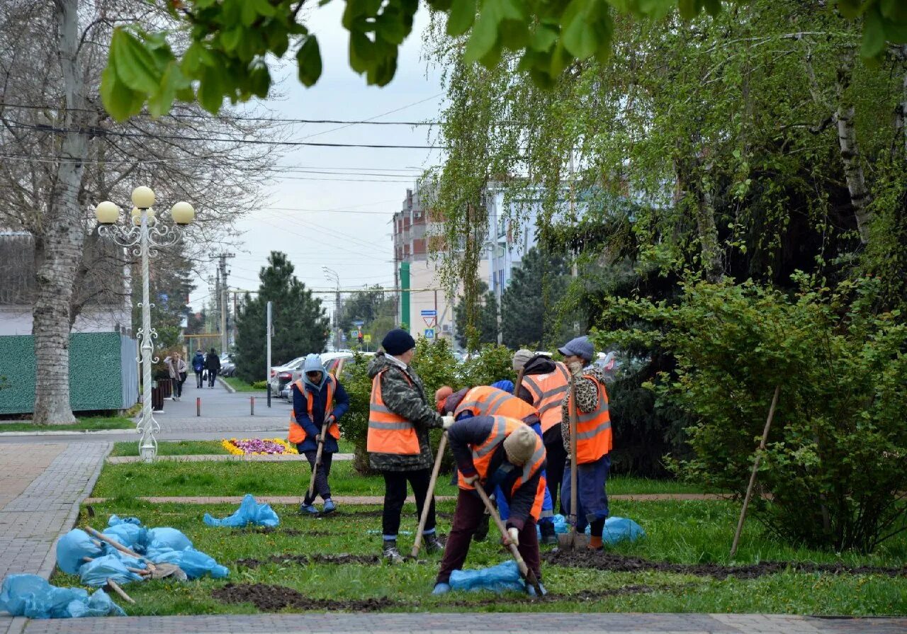 Славянск на кубани природа. Славянский район краснодарский край. Апрель славянск на кубани. Славянск на кубани торговые центры. Апрель славянск на кубани.