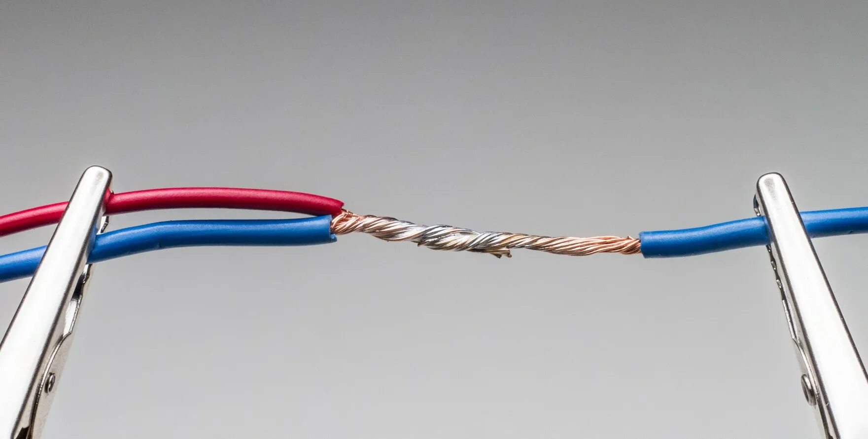 Ис проводник. Strange wire провод. Wire realistic Cable. Challenger Cable. USOC 6wire.